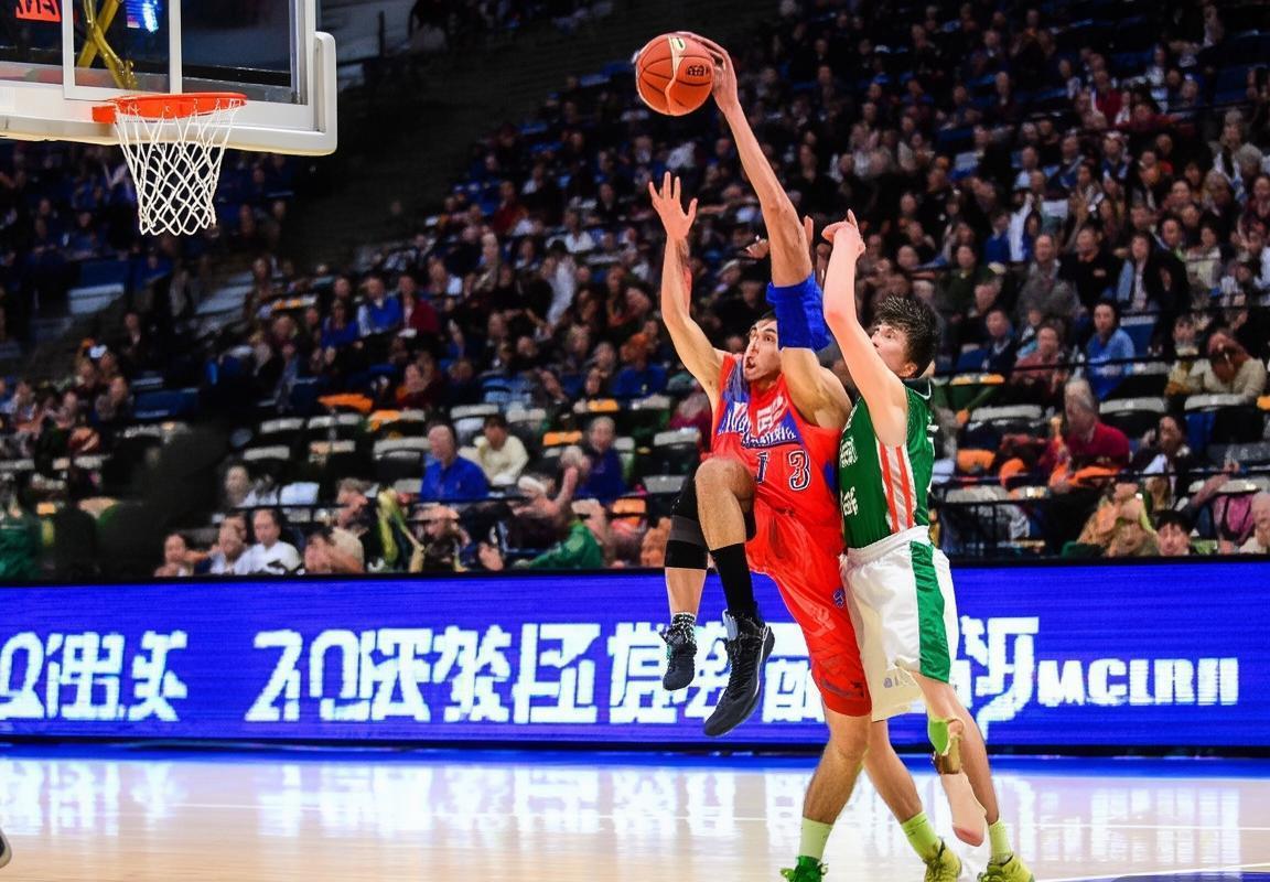 2018辽宁男篮VS山西队巅峰对决：体育精神与团队力量启示录(图1)