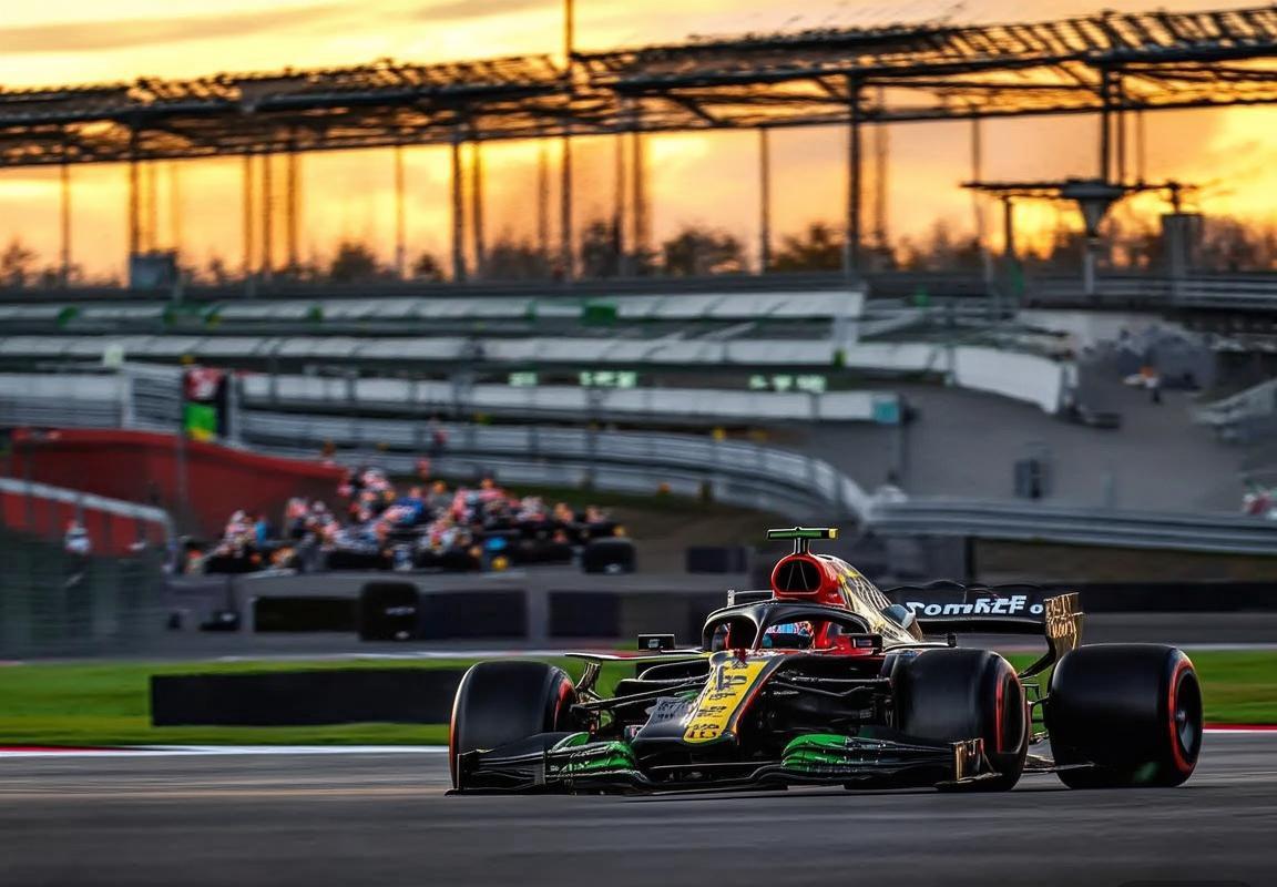 2019F1赛季：三巨头争霸，速度与智慧巅峰对决回顾(图4)